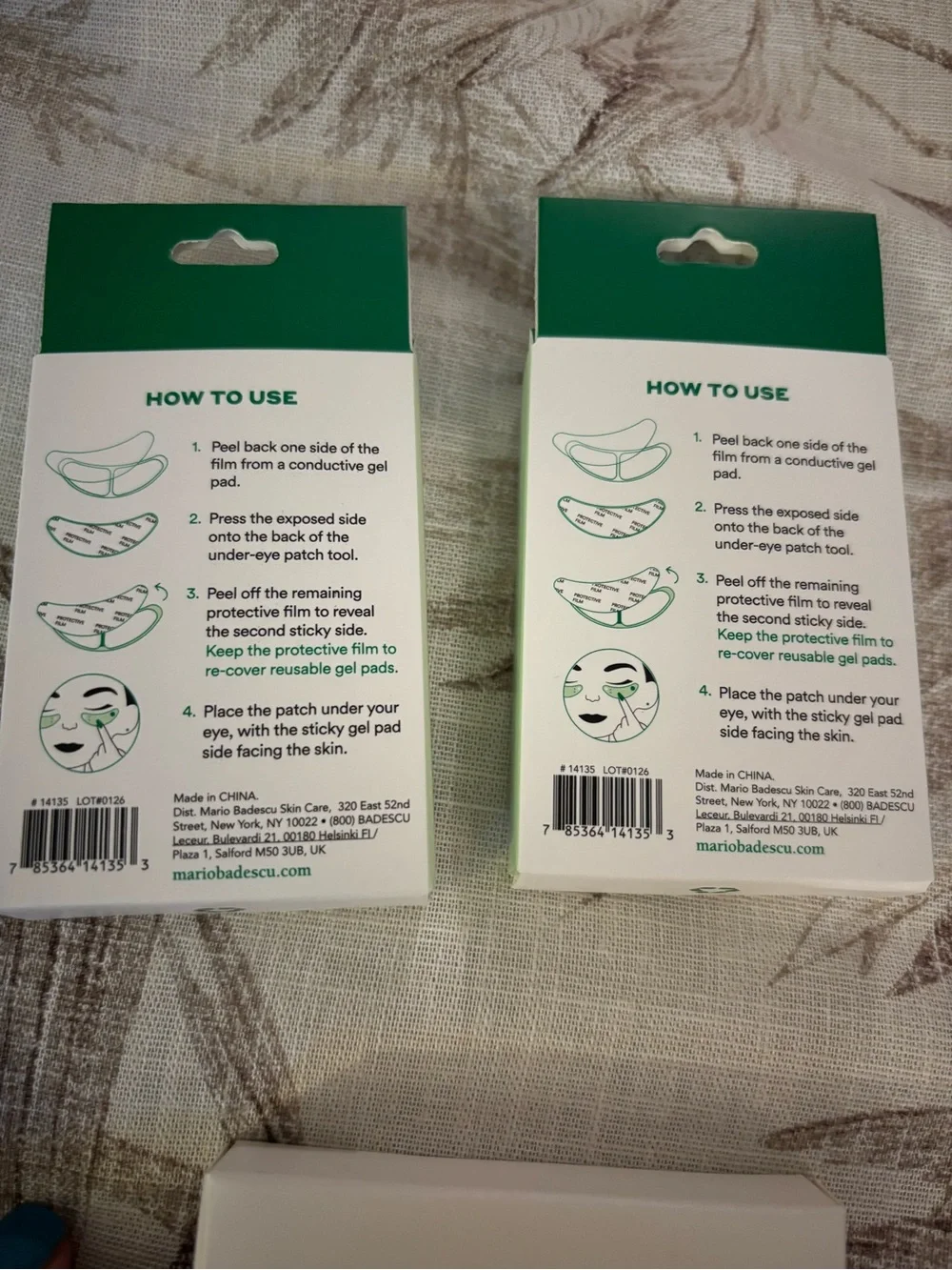 Mario Badescu Red Light + EMS Under Eye Patches - White & Green Packaging